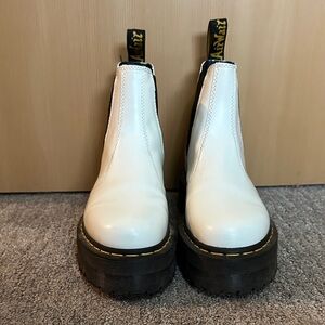 White Dr. Martens 1461 Chelsea boots excellent used size 7
